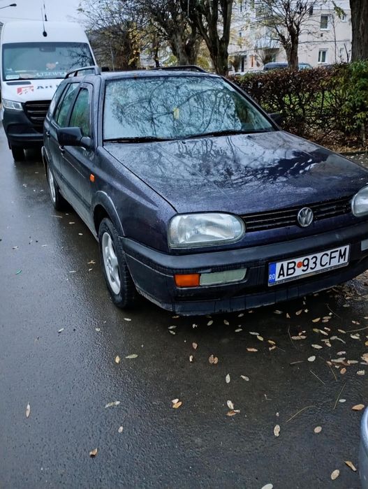 De vânzare 2 mașini cu acte valabile fiscal