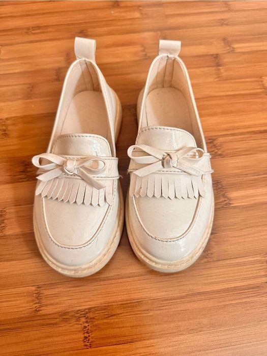 Обувки за момиче