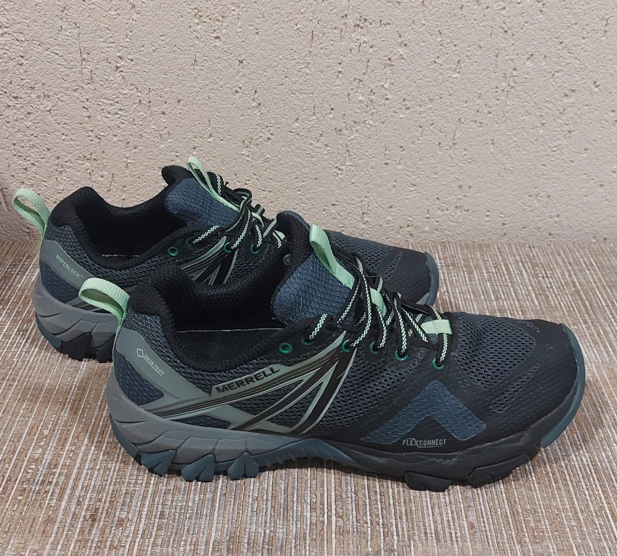 Туристически обувки Merrell