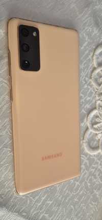 Samsung Galaxy  S 20 FE primul proprietar