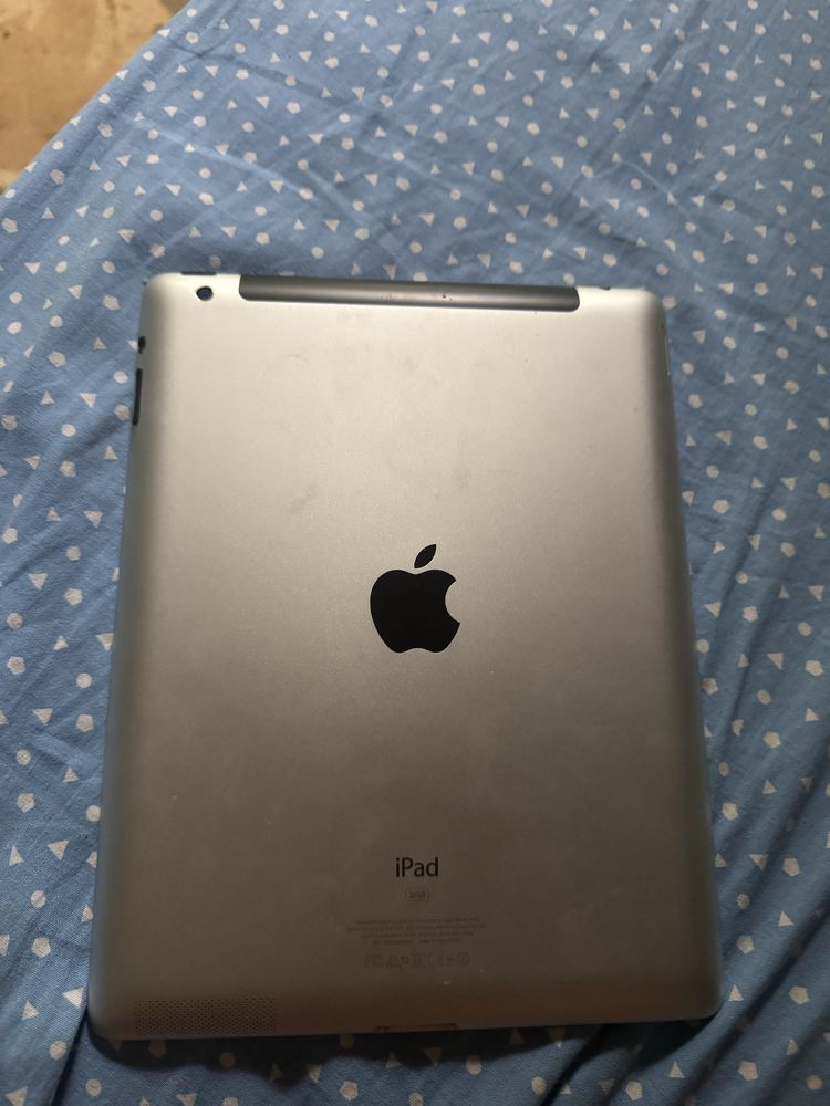 iPad 32 GB Silver