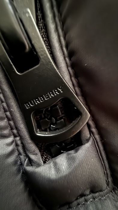 Burberry, размер L.1500лв