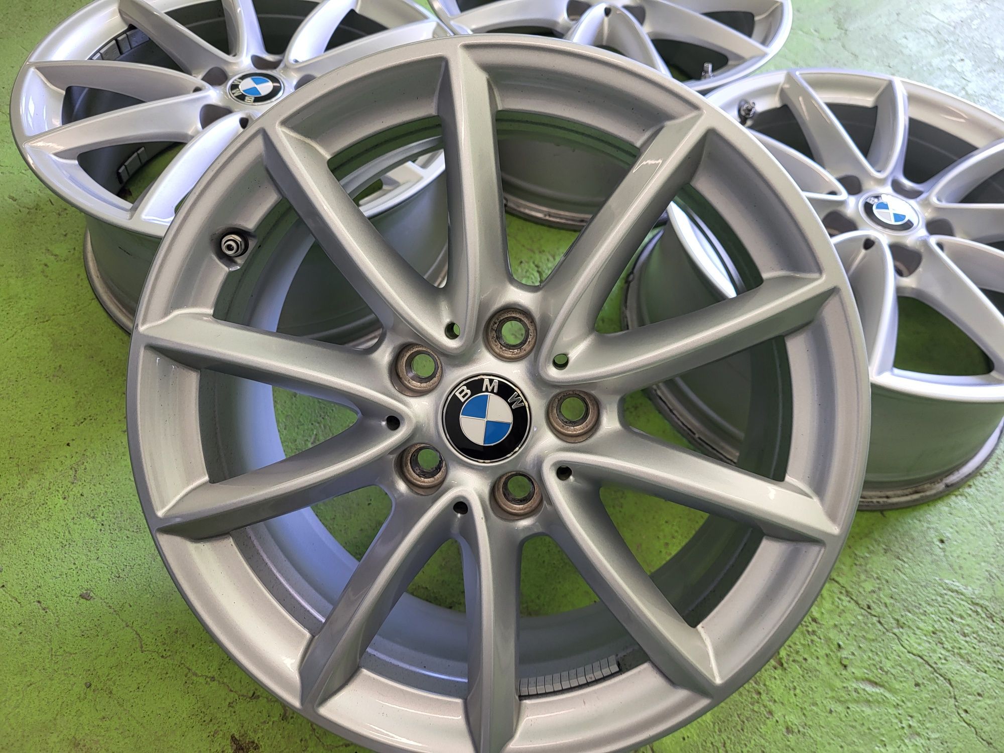 17 5x112 Bmw X1 X2 2 Series лети джанти 5х112 бмв