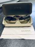Ochelari de soare Guess damă – model aviator, aurii