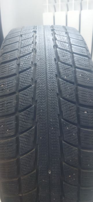 Продам шины triangle