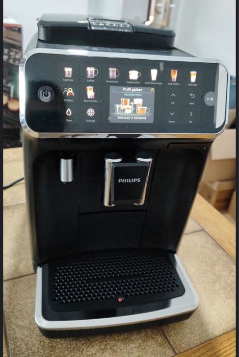 Espressor automat Phillips seria 5500