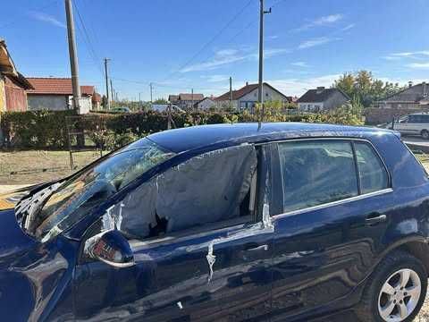 Голф 5 1.9 105кс за Части