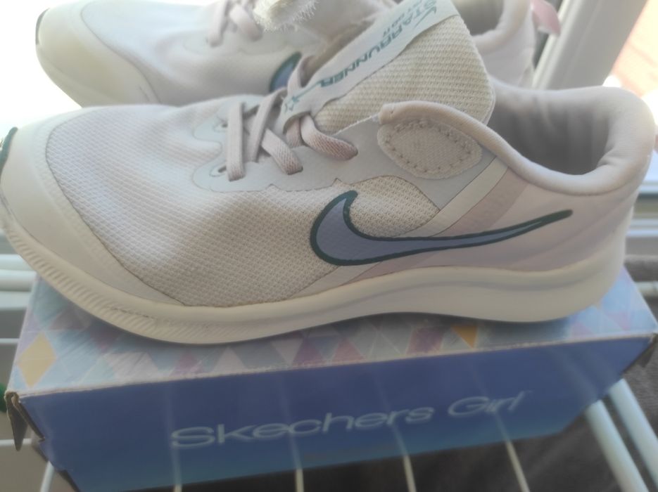 Adidași Nike fete