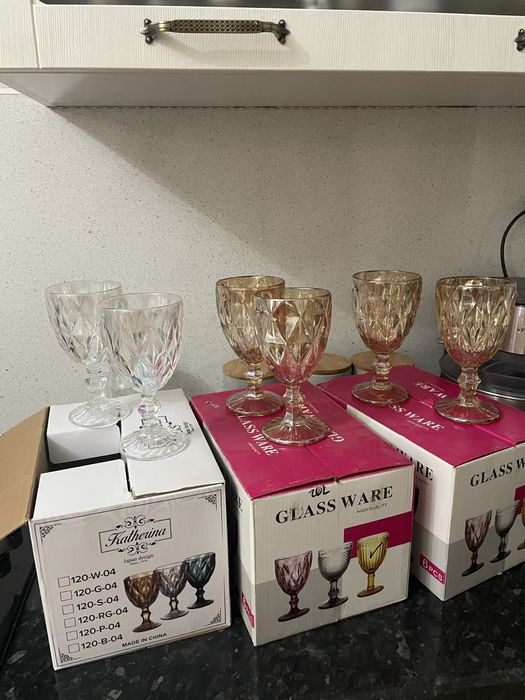 продам 3 коробки бокалов