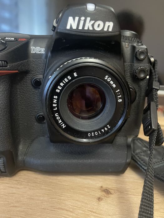 Vand  Nikon  D2H