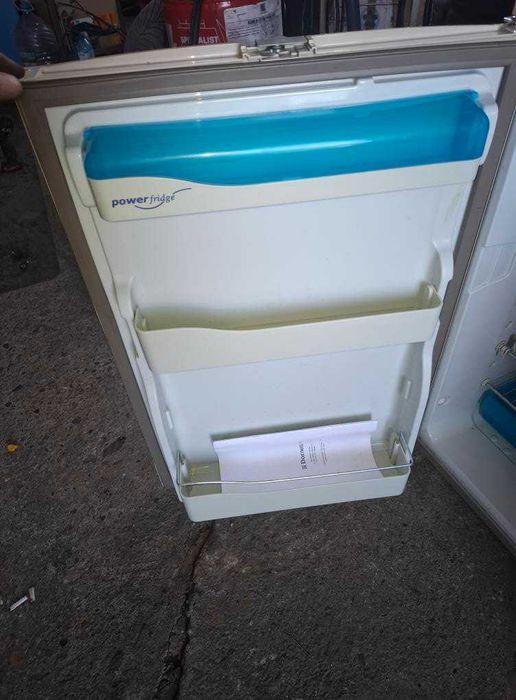 Хладилник Dometic RM7401 - използван кемпер каравана