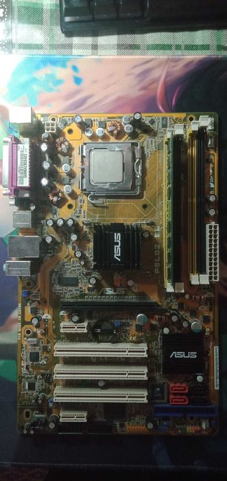 Материнская плата ASUS с процессором Intel (LGA775)