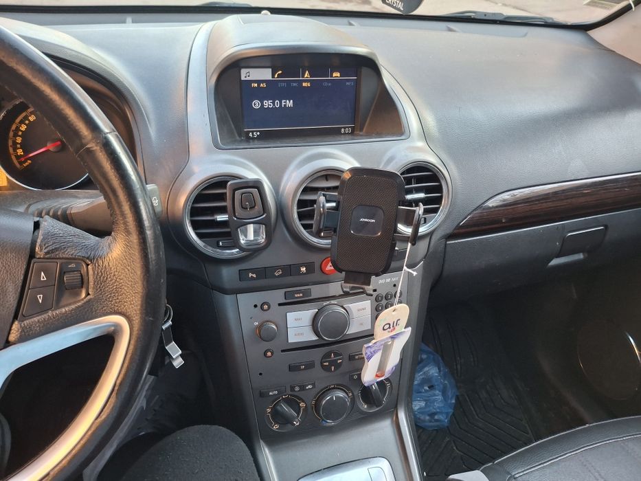 Vând Opel antara an 2008