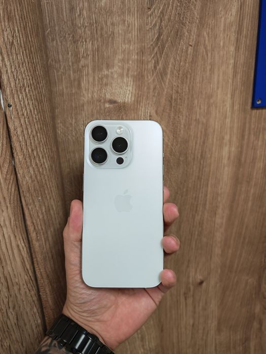 iPhone 15 Pro White 128GB impecabil totul original liber retea