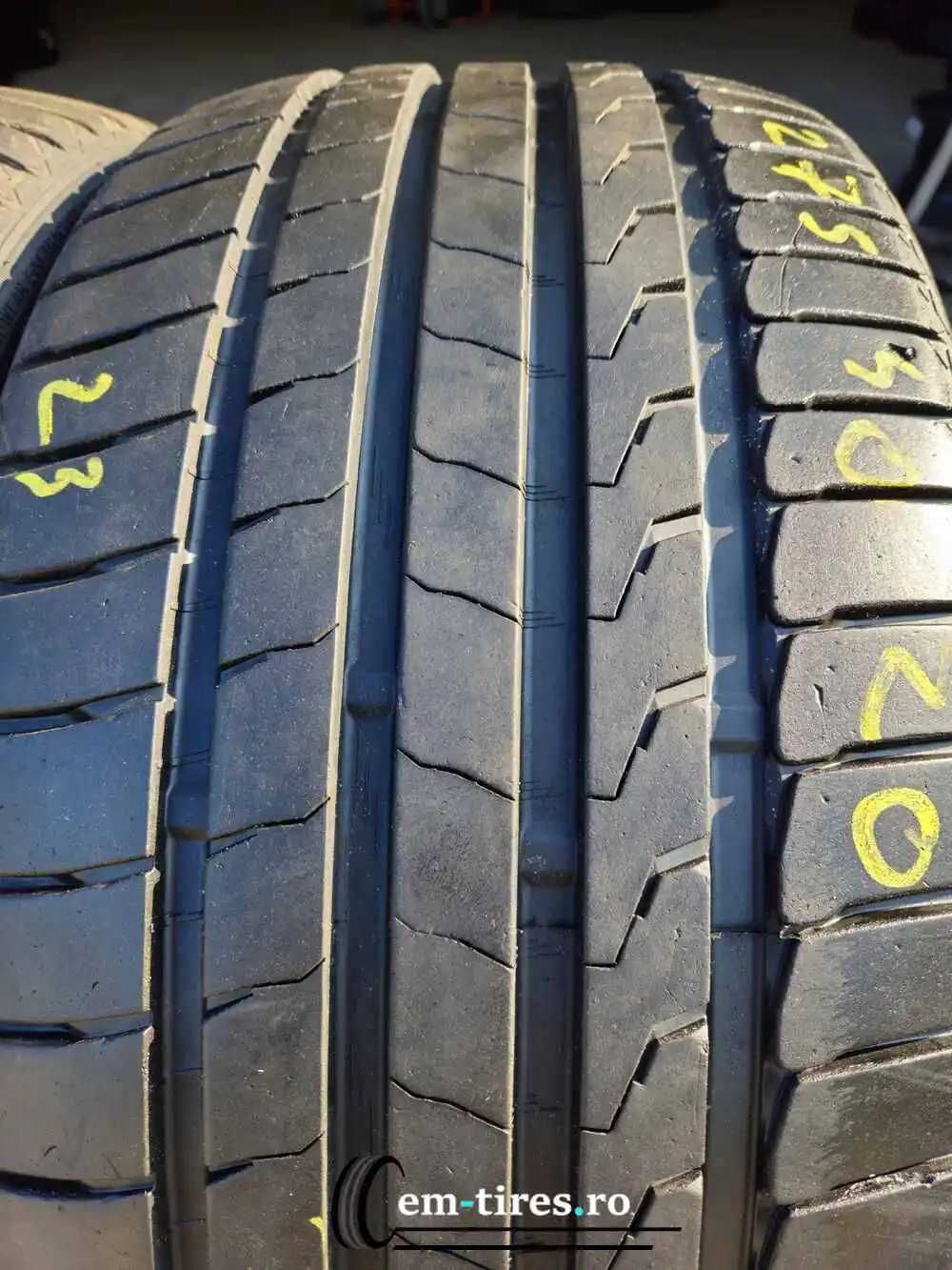 SET 2 Anvelope Vara 275/40 R20 LINGLONG Grip Master cs 106V