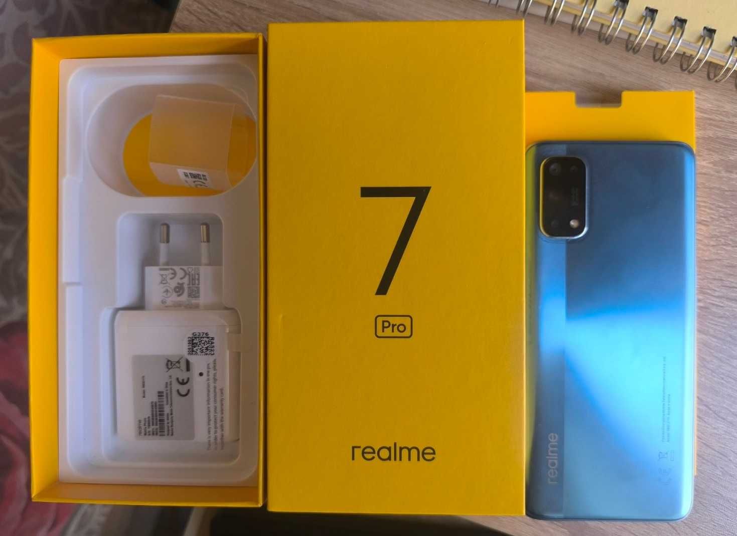 Мобилен телефон Realme 7 Pro като НОВ