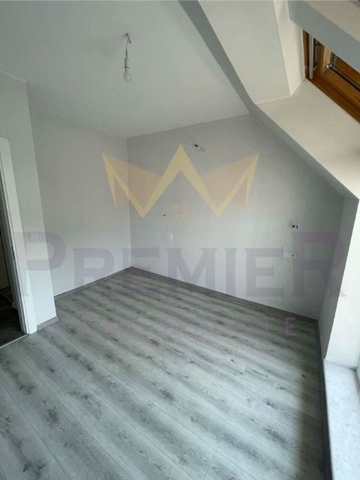 Продава се Двустаен апартамент в Бургас, Лазур - 70 кв.м за 2143 €/кв.м - Снимка #3