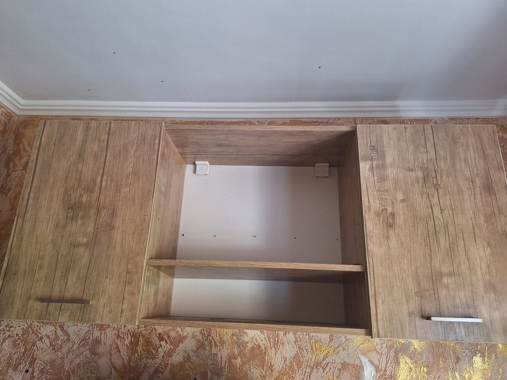 Kuxinniy mebel 1 mln 500 ming som