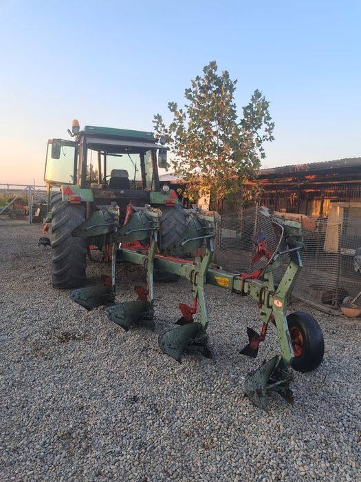 Vând plug reversibil 4 brazde