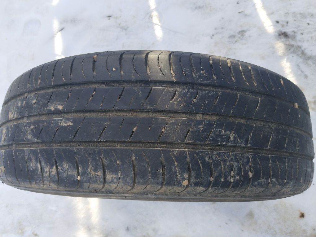 Продам резину 205/65 R16