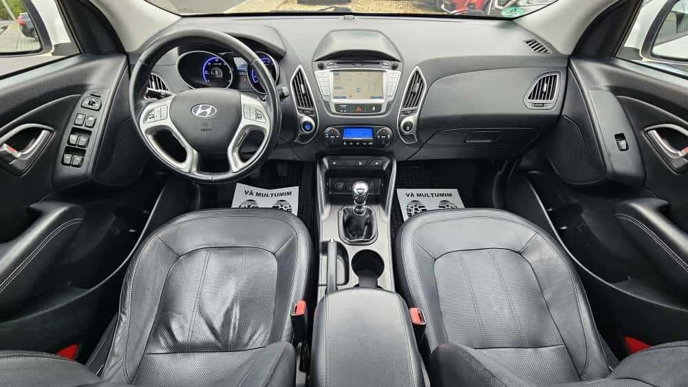 Hyundai IX35 2012 2.0crdi 136cp 4x4 Euro5 / PANO Keyless NAVI Piele