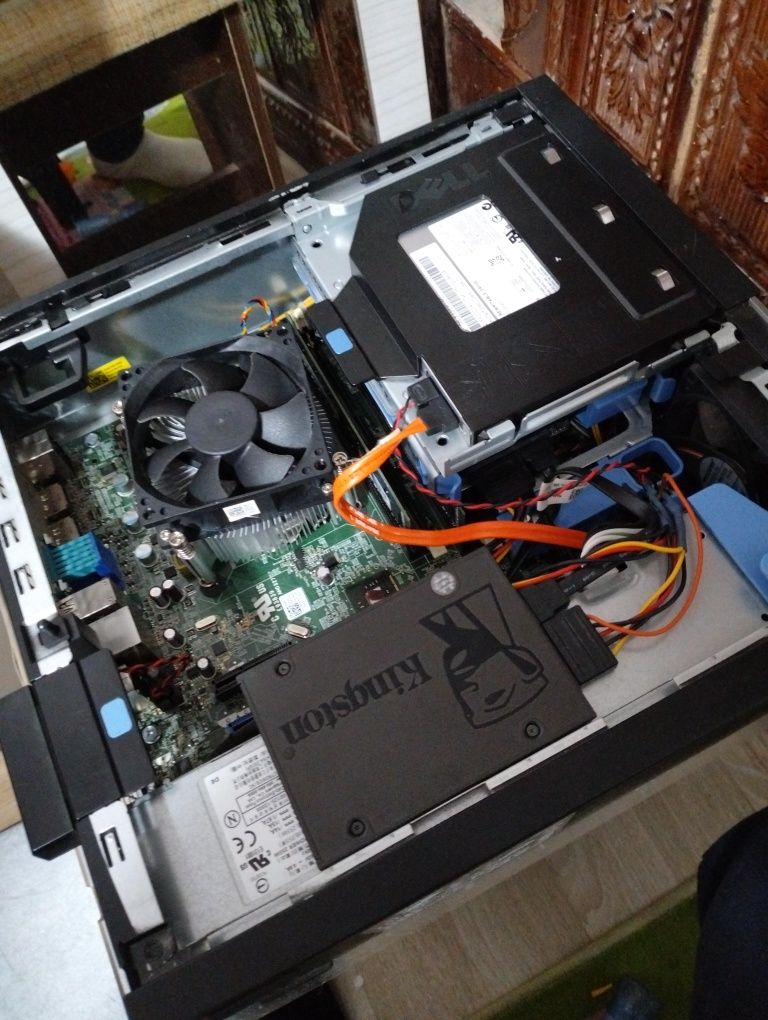 Unitatea PC Dell