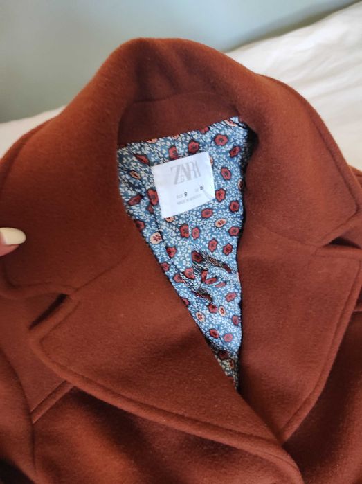 Вълнено палто Zara за момиче 134 см