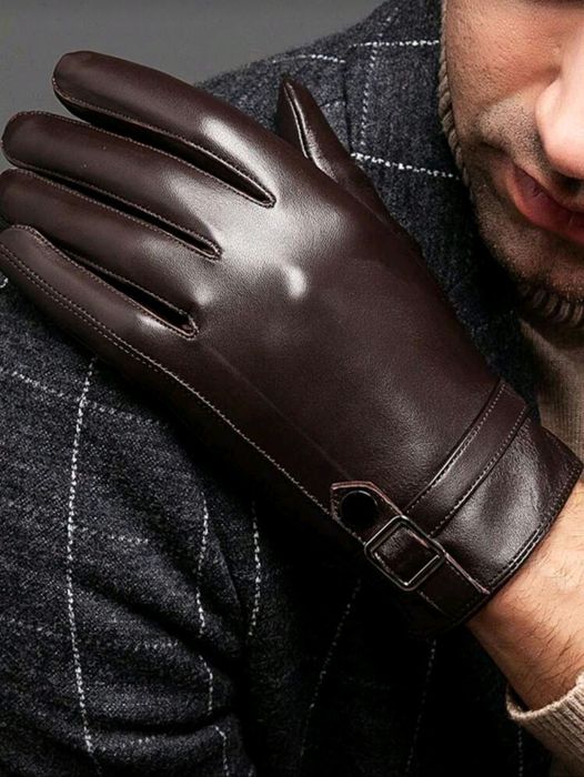 Чисто нови модерни мъжки кожени ръкавици в кафяв цвят !