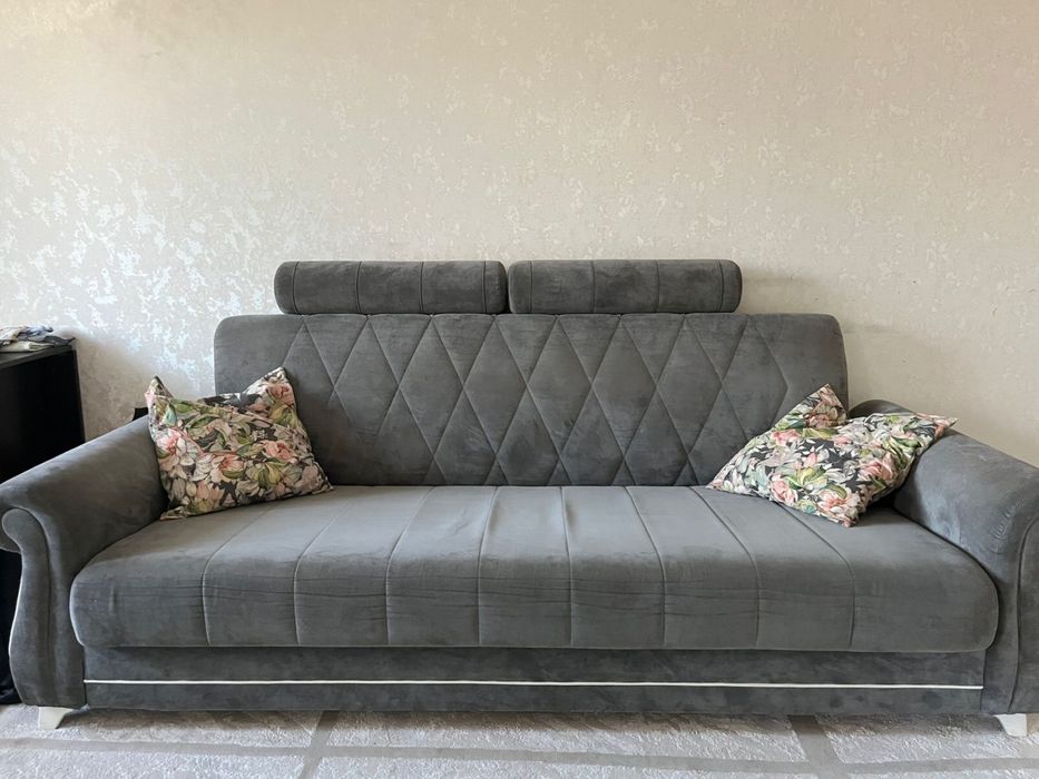 Продам диван в отличном состоянии