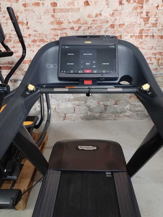 Technogym Excite Run Now 1000 Unity 3.0 TV