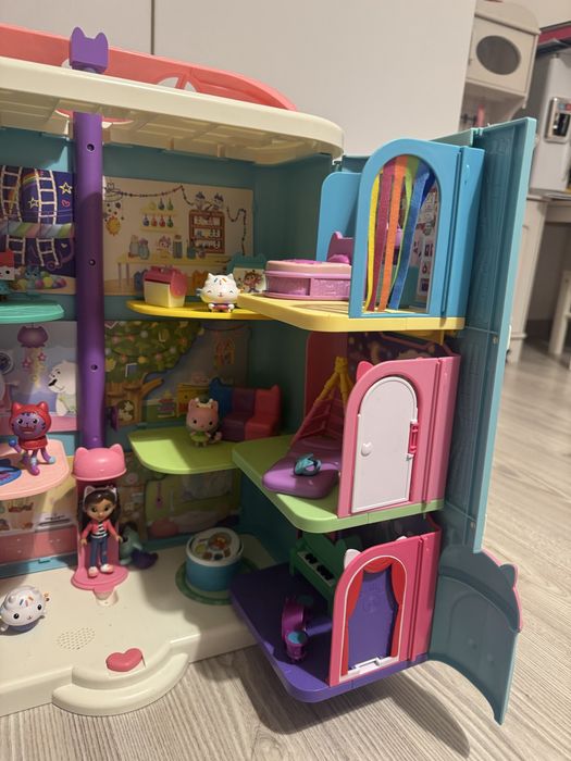 casa lui gabby  gabby s dollhouse