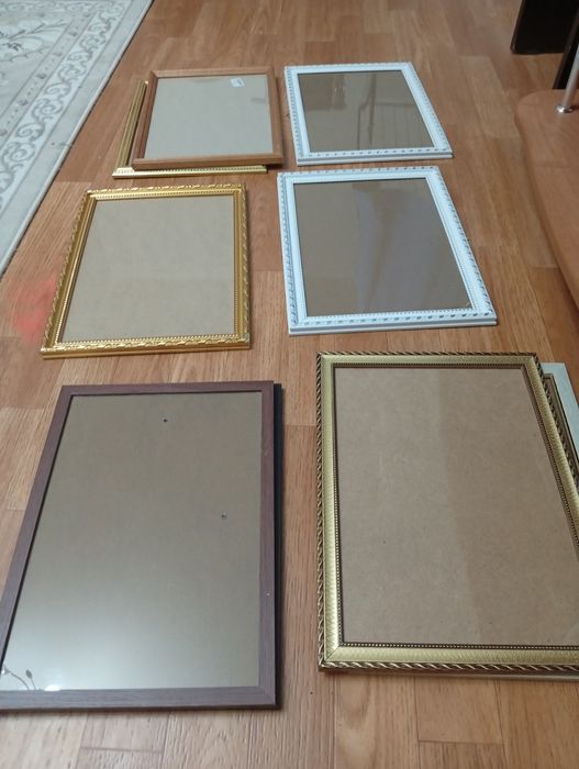 Продам рамки А4 на стену