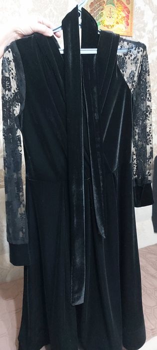 Продам женское платье