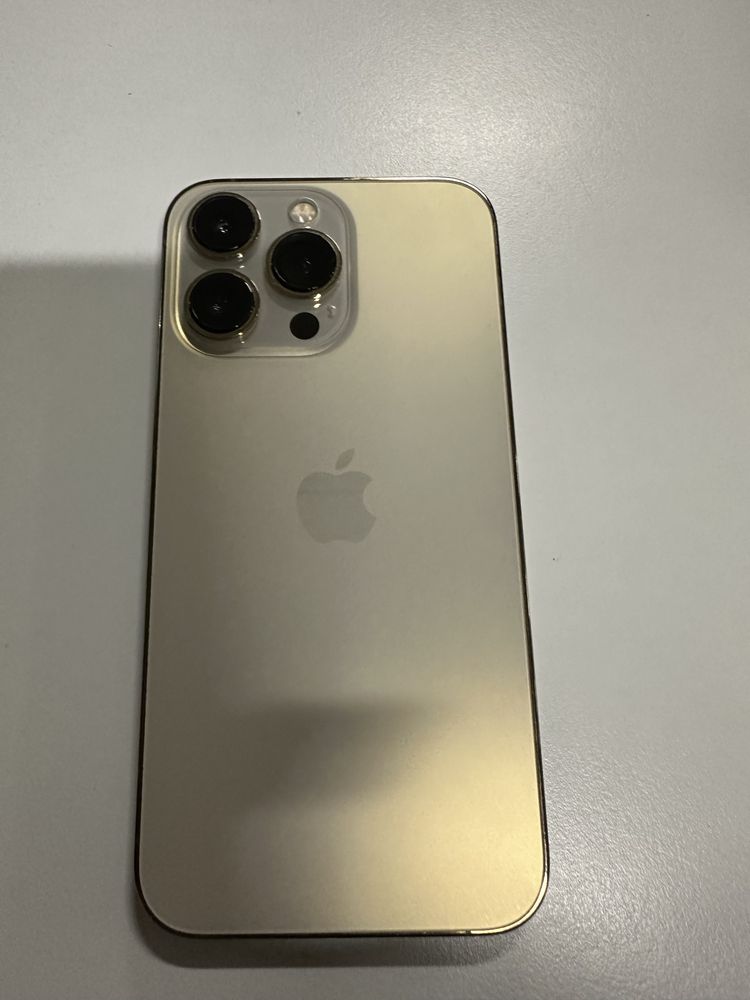 Iphone 13 pro gold