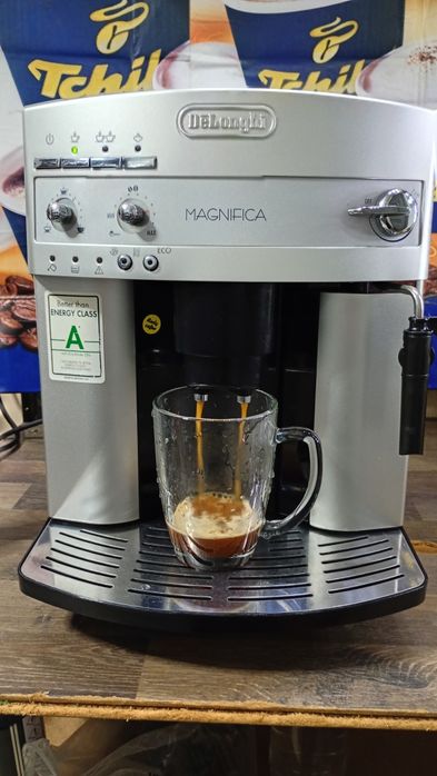 Expresor cafea DeLonghi Magnifica/S, Philips.