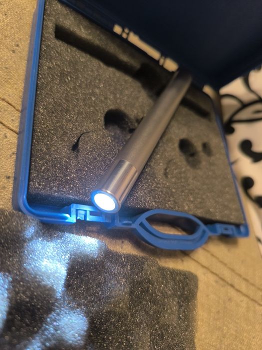 Dia Stick - Instrument dentar transiluminare cu fibra