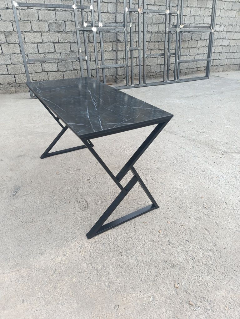 Stol loft BLEK 2025