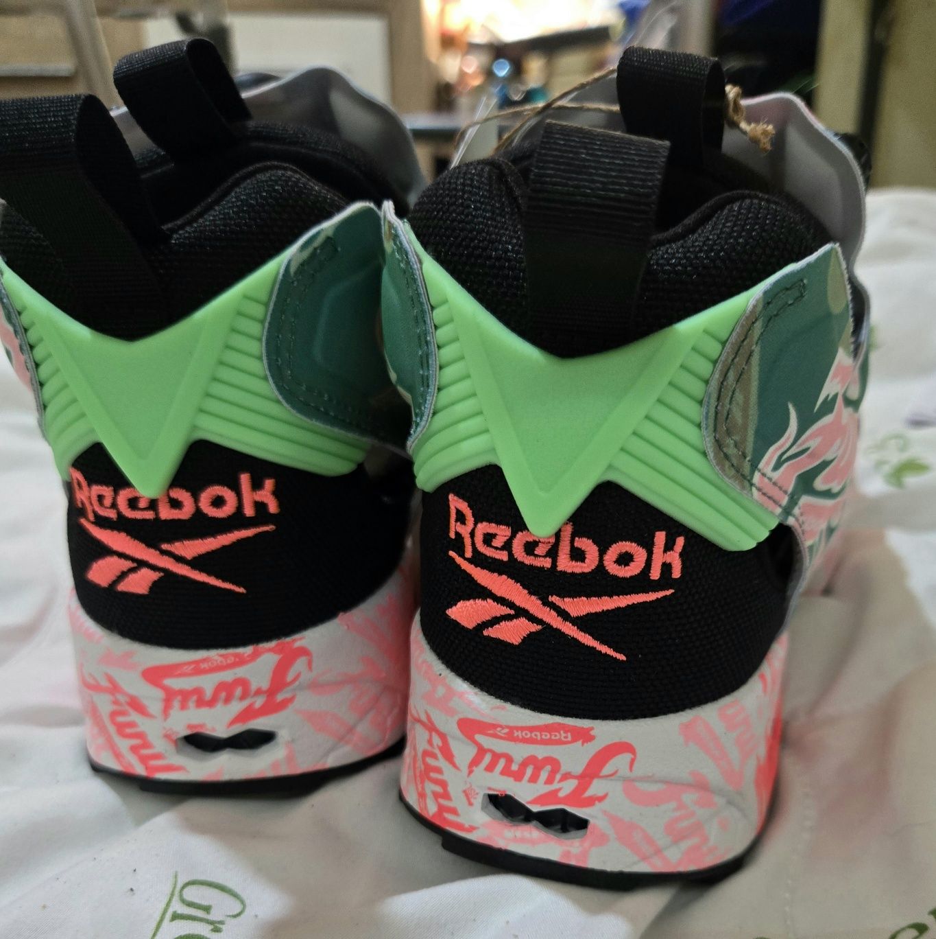Reebok InstaPump оригинални дамски сникърси нови най-нова колекция 39