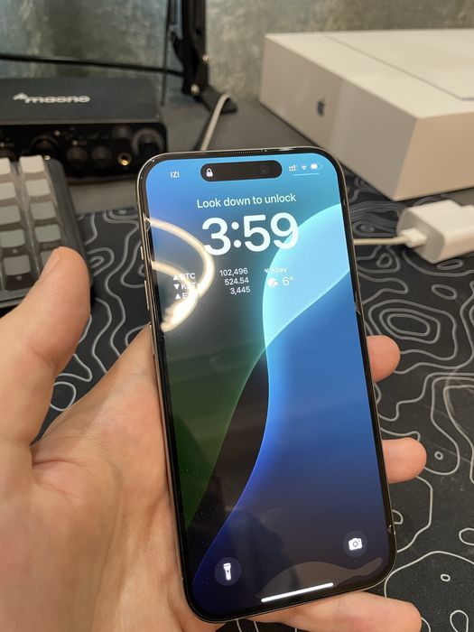 iPhone 15 Pro (идеал, 256gb, полный комплект)