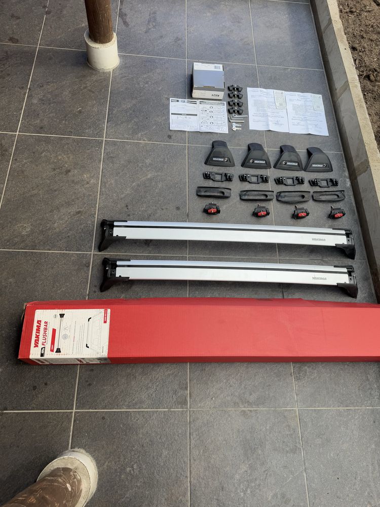 Греди YAKIMA FLUSH подходящи за JEEP GRAND CHEROKEE,compass и мн други