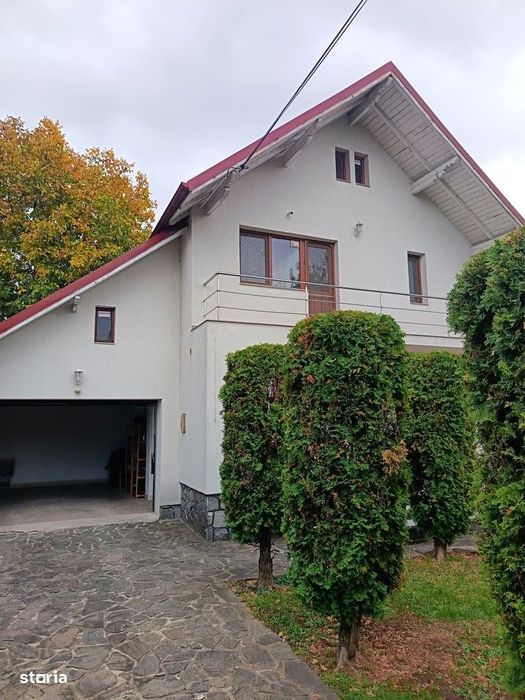 Casa superbă, individuala, teren 900 mp,, Campina, zona Slobozia
