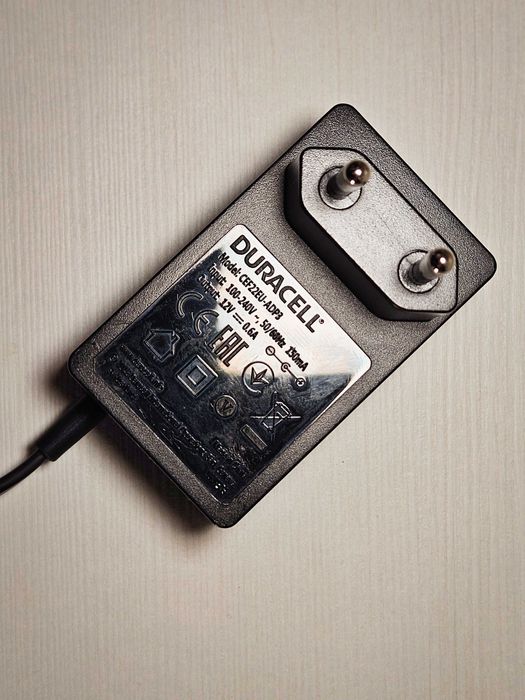 Incarcator Acumulatori Duracell Multicharger CEF22, AA, AAA, C, D, 9V