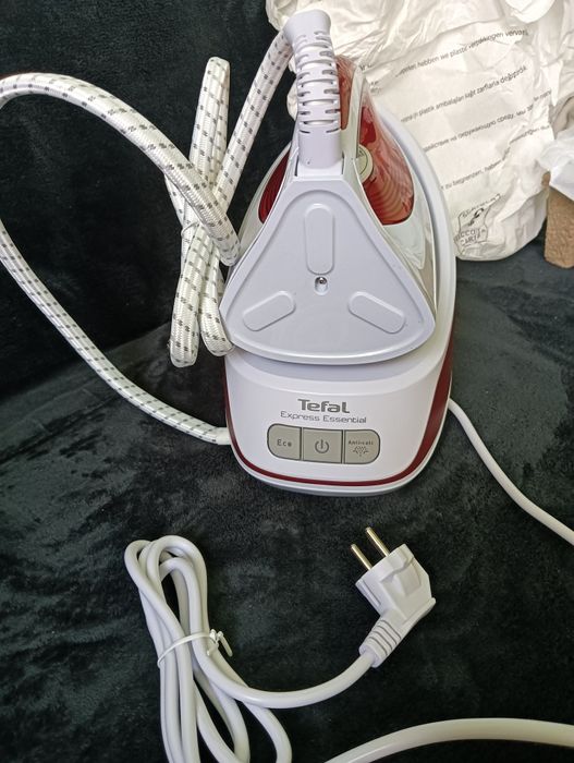 Stație de călcat cu abur Tefal SV6111E1 Express Essential, 2200W