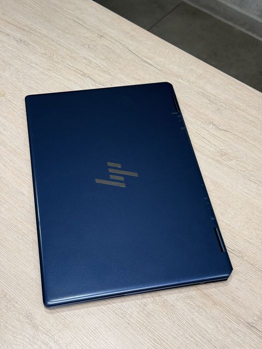 HP SPECTER X360 2-in-1 Laptop