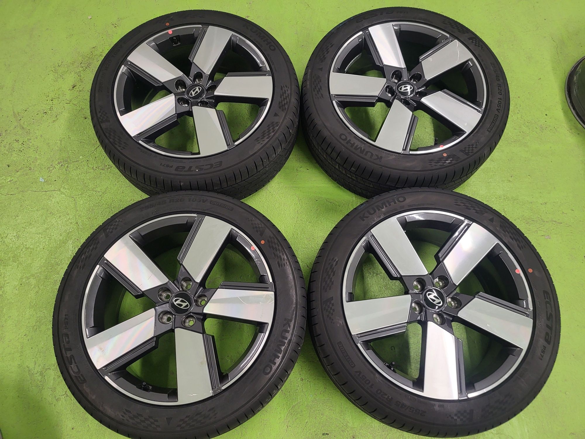 20 5x114.3 Hyundai Santa Fe 255/45/20 лети джанти 5х114.3 Хюндай