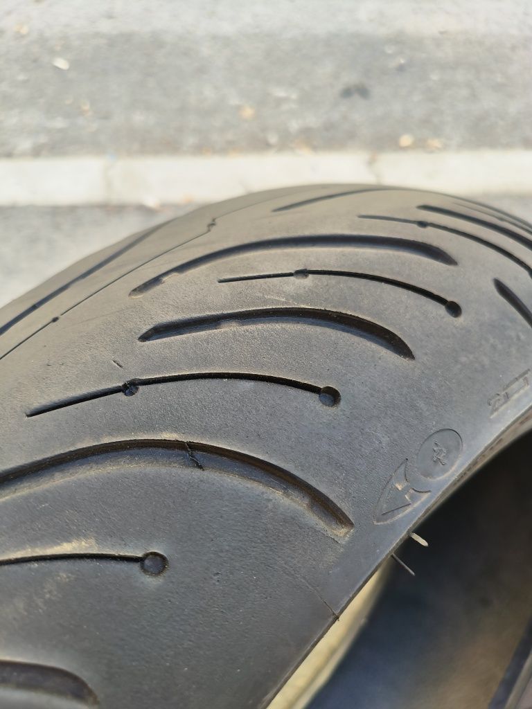 Michelin Pilot Road 4