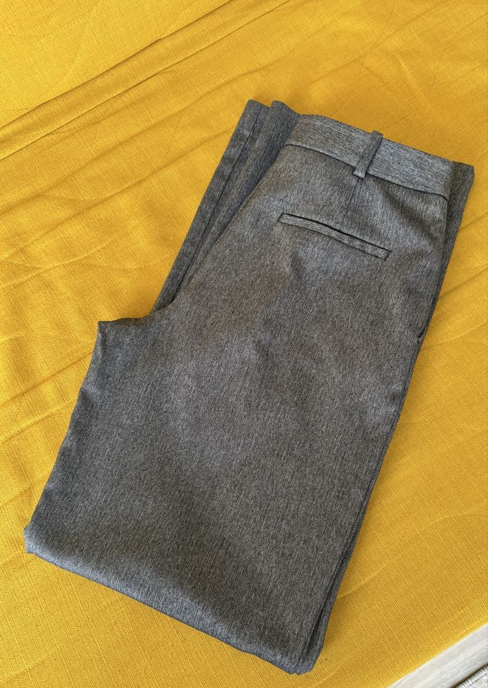 Costum Zara gri cu insertii bleumarin