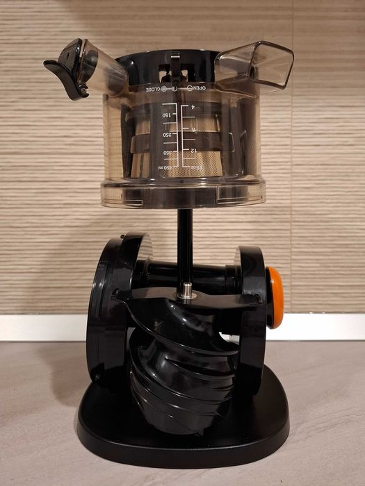 Storcator de fructe Hurom Slow Juicer HG FBE11   150W  42 RPM