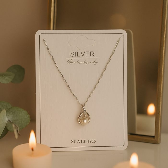 Елегантно сребърно колие с перлена висулка