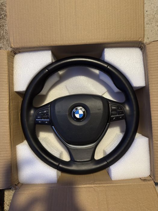 Оригинален волан от BMW F10